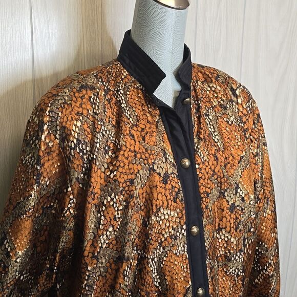 Jerri Sherman | Vintage Silk Bomber Jacket - Picture 2 of 9